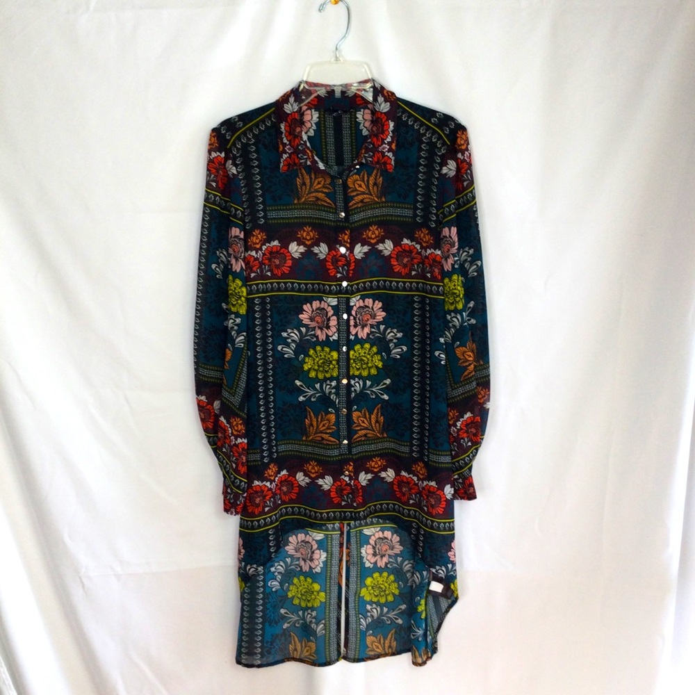 Long Sleeve Floral Print Shirt